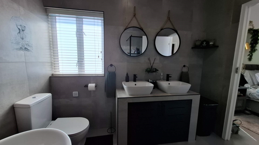 3 Bedroom Property for Sale in Witsand Western Cape
